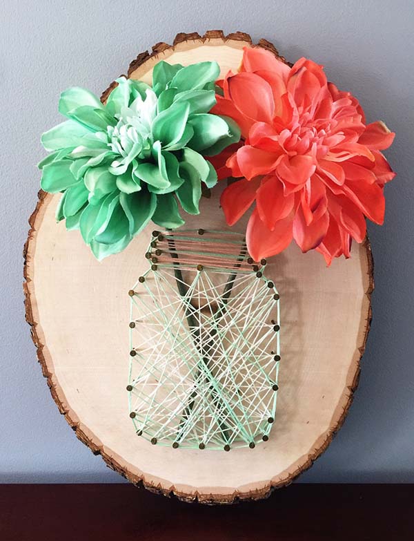 Mason Jar Flowers String Art #stringart #diy #stringartideas #decorhomeideas