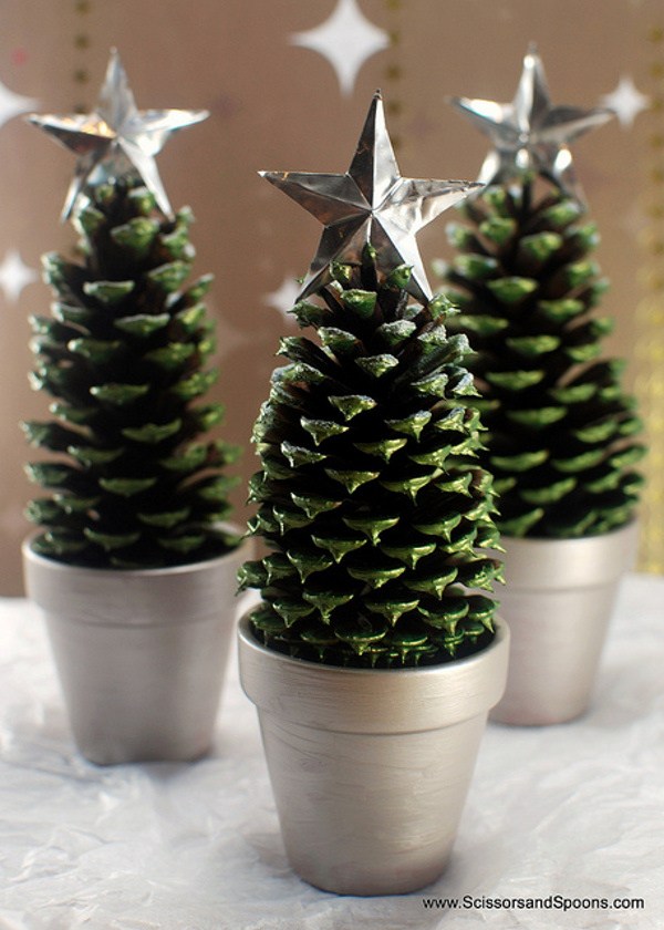 Pinecone Christmas Tree Crafts #Christmas #Christmasdecor #pinecones #crafts #decorhomeideas