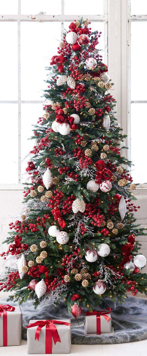 Red And White Christmas Tree