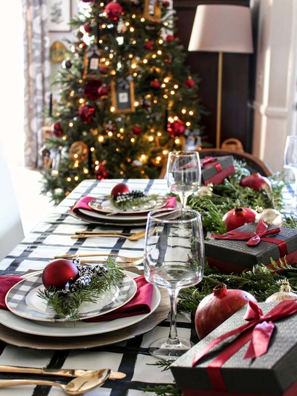 Christmas Table Setting