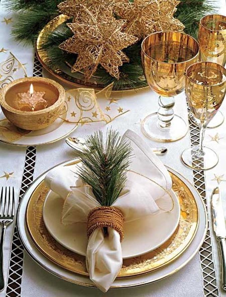 Christmas table decorations in gold