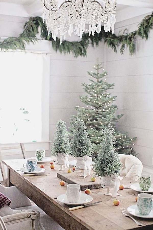 Greenery Christmas Table Decoration