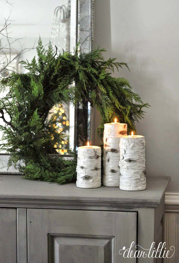 Rustic Winter Decor Wreath and Candles #rustic #winterdecor #homedecor #decorhomeideas