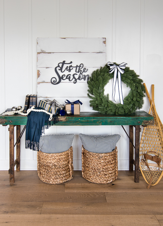 Rustic Winter Entryway Decor #rustic #winterdecor #homedecor #decorhomeideas