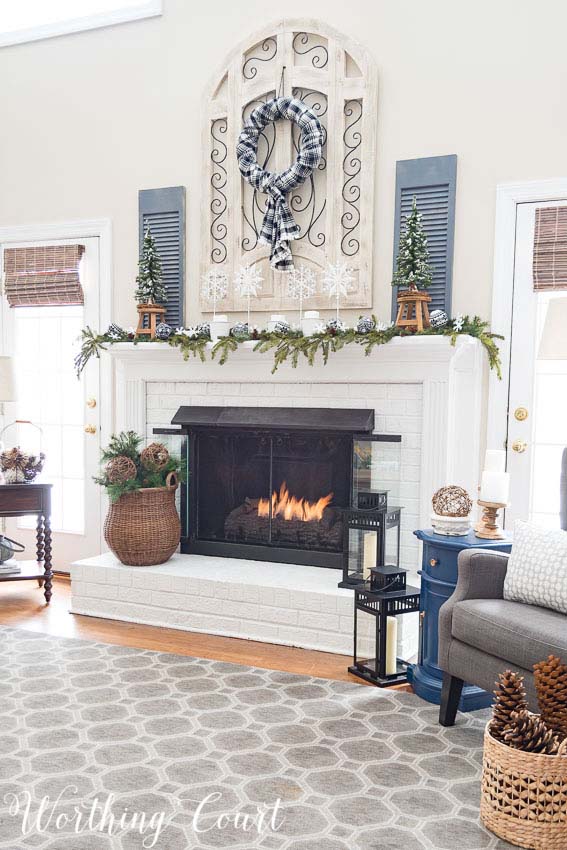 Winter Decor Fireplace #rustic #winterdecor #homedecor #decorhomeideas