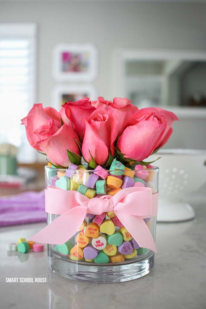 Candy Vase Flowers #valentinescraft #decor #love #crafts #diy #decorhomeideas