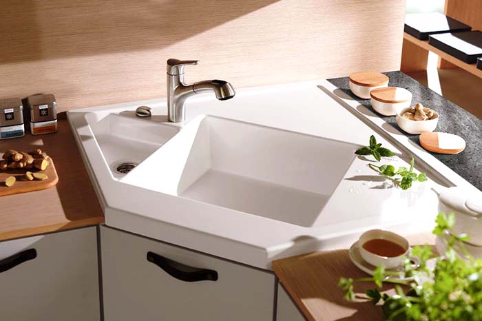 Ceramic Corner Kitchen Sink #cornersink #kitchen #sink #decorhomeideas