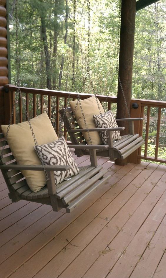 Farmhouse Front Porch Swing Chairs #farmhouse #rustic #porch #decor #decorhomeideas