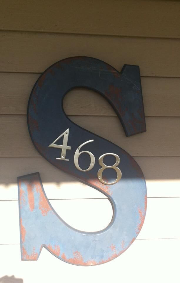 Farmhouse House Number Decor #farmhouse #rustic #porch #decor #decorhomeideas