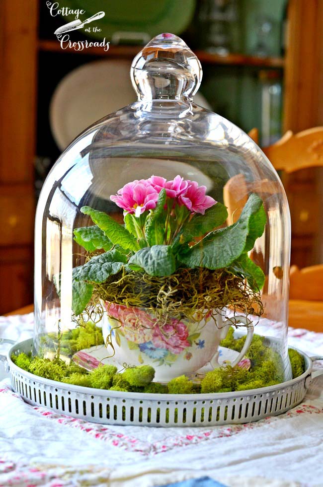 Glass Cloche Spring Centerpiece #centerpiece #spring #Easter #decorhomeideas