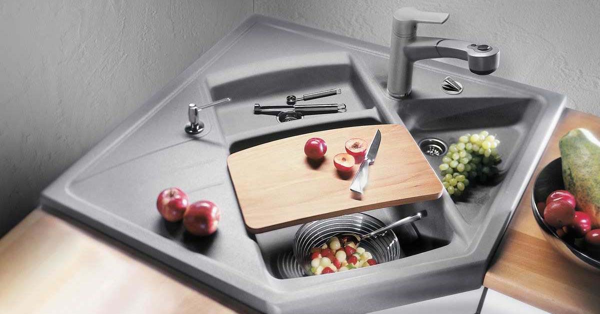 20 Best Corner Kitchen Sink Designs For, Can You Put A Farm Sink In Corner