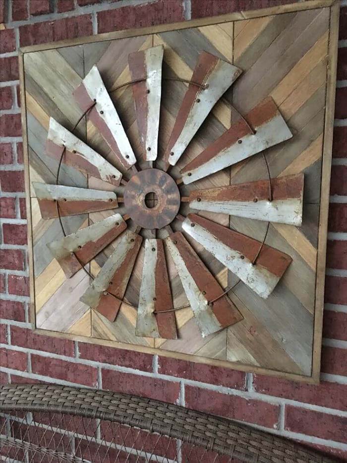 Mill Porch Display #farmhouse #rustic #porch #decor #decorhomeideas