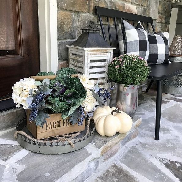 Rustic Fall Front Porch Decor #farmhouse #rustic #porch #decor #decorhomeideas