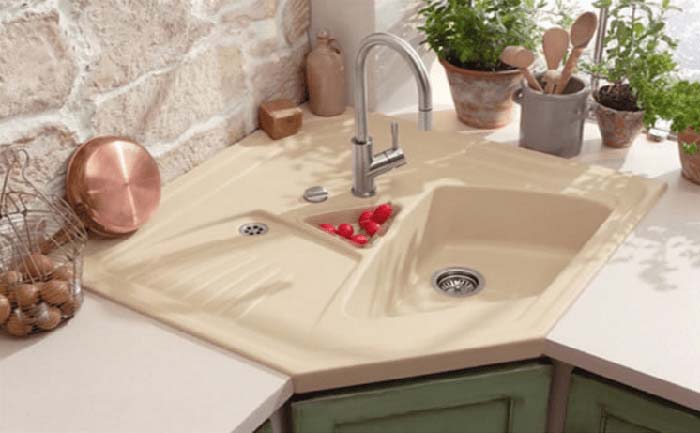 Simple Corner Kitchen Sink Design #cornersink #kitchen #sink #decorhomeideas