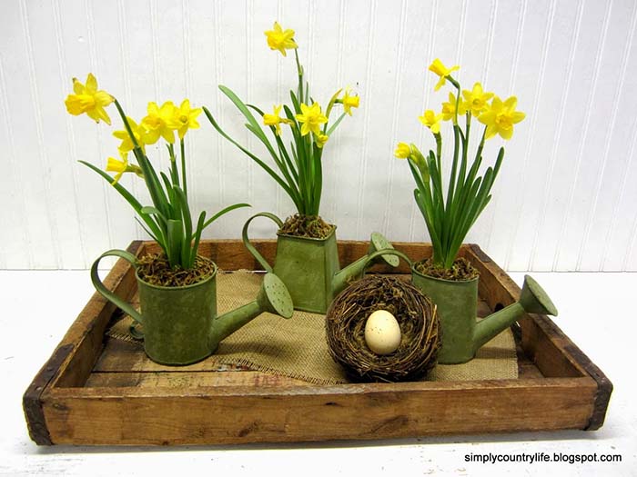 Spring Daffodil Watering Can Centerpiece #centerpiece #spring #Easter #decorhomeideas