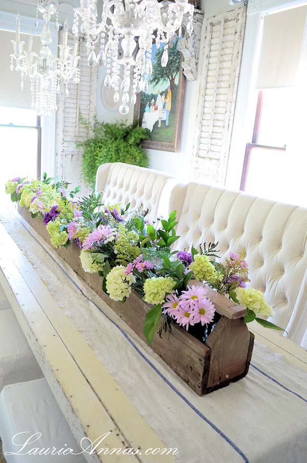 Spring Flowers Rustic Centerpiece #rustic #centerpieces #woodenbox #homedecor #decorhomeideas