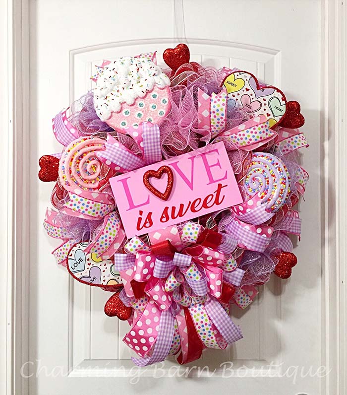 Valentines Day Wreath #valentinescraft #decor #love #crafts #diy #decorhomeideas