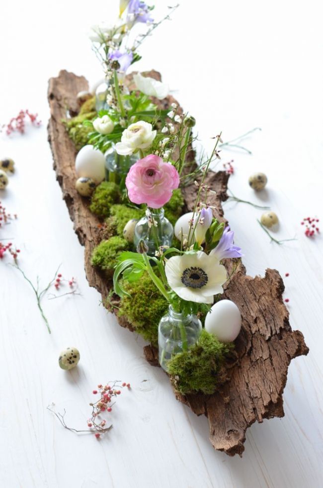 Wooden Log Centerpiece #centerpiece #spring #Easter #decorhomeideas