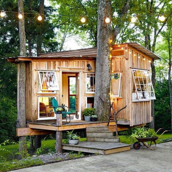 Cute Tiny Cabin #cabin #loghouse #tinyhouse  #decorhomeideas