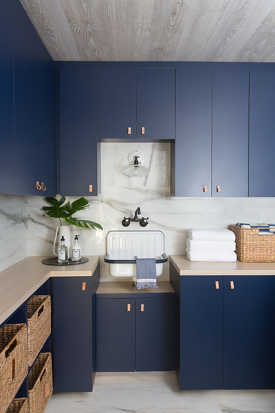 Deep Blue Kitchen #paintcolor #relax #homedecor #calming color #decorhomeideas