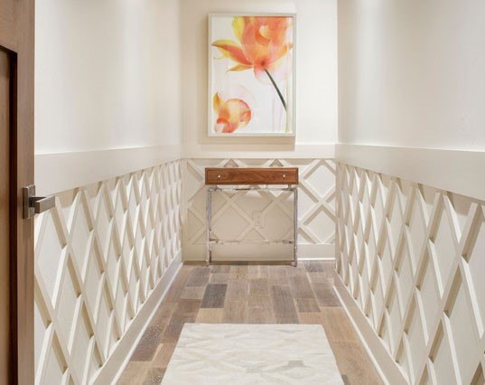 Modern Hallway Wainscoting Ideas