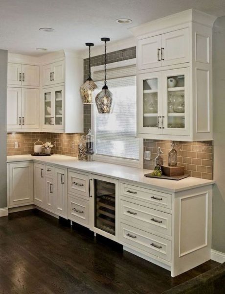 Off White Kitchen Cabinets #paintcolor #relax #homedecor #calming color #decorhomeideas