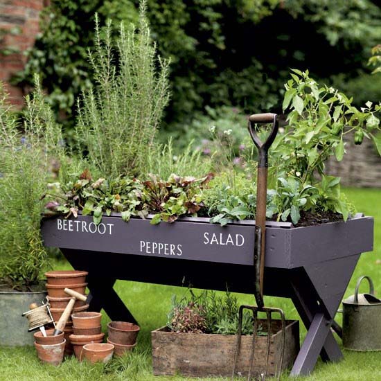 Functional Vintage Garden Planter #garden #planters #vintage #decorhomeideas