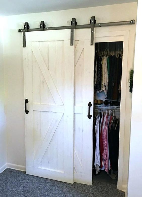 Overlapping Barn Doors For Closet #rustic #closetdoor #closet #door #decorhomeideas