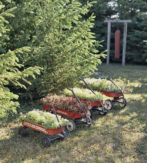 Wagon Wheels Garden Planters #garden #planters #vintage #decorhomeideas