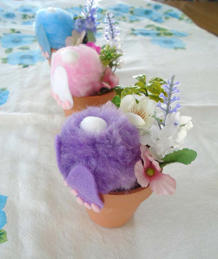 Easter Bunny Pots #easter #crafts #diy #decorhomeideas