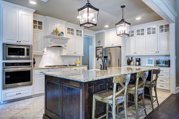 Traditional Kitchen Design With Kitchen Island