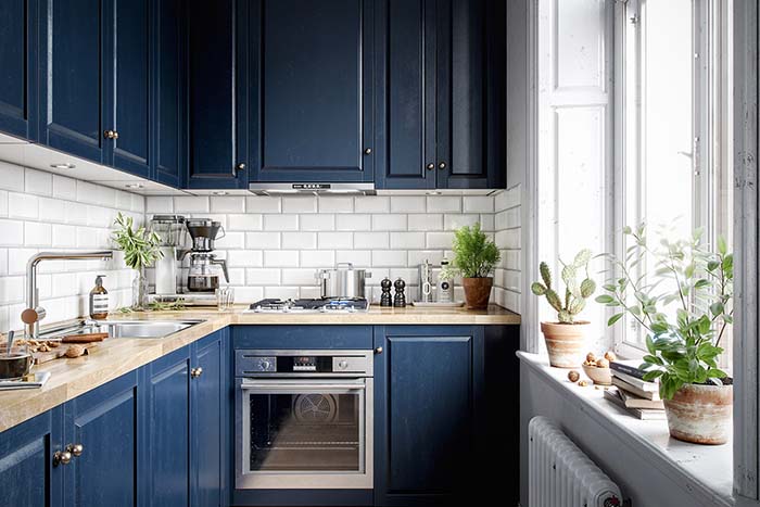 Navy Blue Kitchen Design