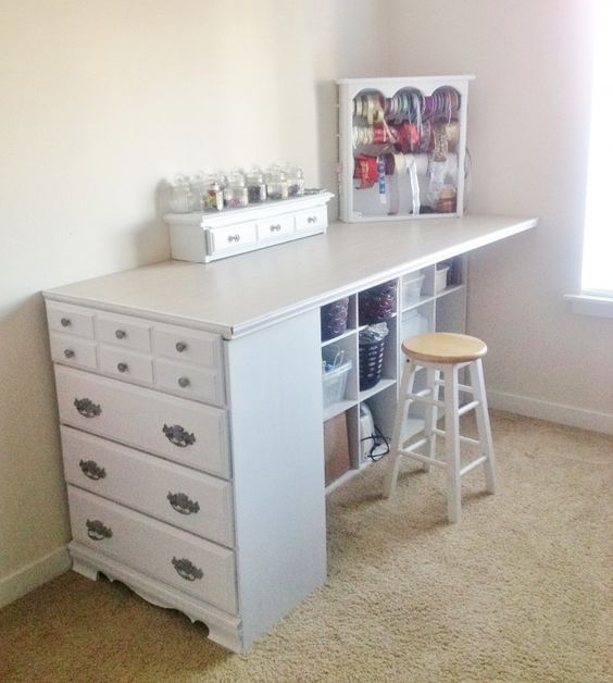 Craft Station From Old Dresser #furniture #makeover #decorhomeideas