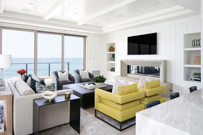 Living Room With Yellow Accent #livingroom #bright #interiordesign #decorhomeideas