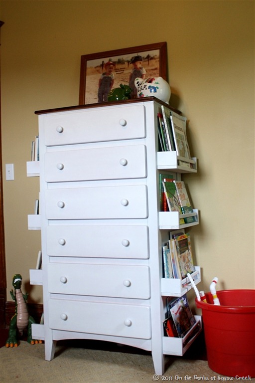 DIY Old Dresser With Bookshelf #diy #furniture #makeover #repurpose #decorhomeideas