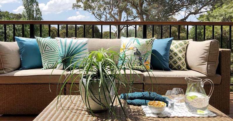 Outdoor Patios With Cushions