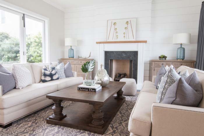 Simple Elegant Living Room #livingroom #bright #interiordesign #decorhomeideas