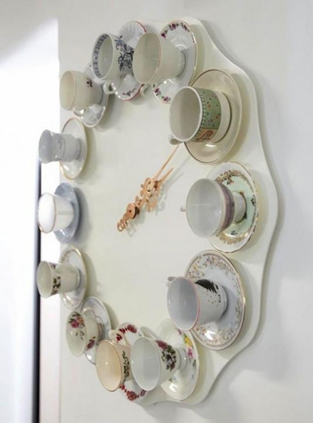 DIY Wall Clock From Teacups #repurpose #reuse #kitchen #utensil #decorhomeideas