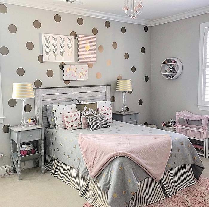 Polka Dot Wallpaper For Teenage Girl's Bedroom