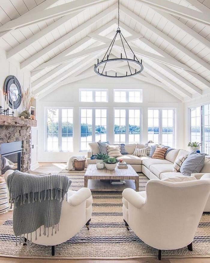 Bright And Airy Vaulted Ceiling Living Room #ceiling #livingroom #vaulted #decorhomeideas