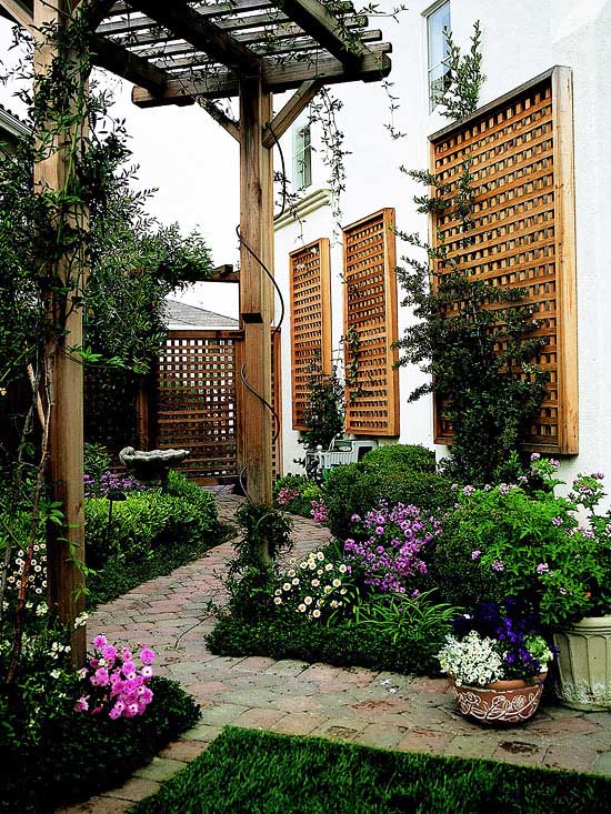 Paneled Trellis #garden #trellis #decorhomeideas