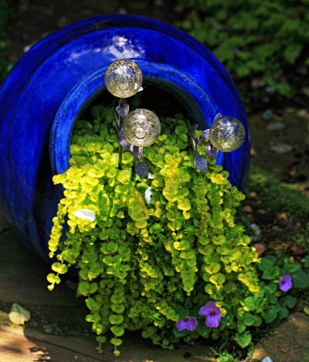 Spilled Flower Pot Painted In Blue #garden #decorhomeideas