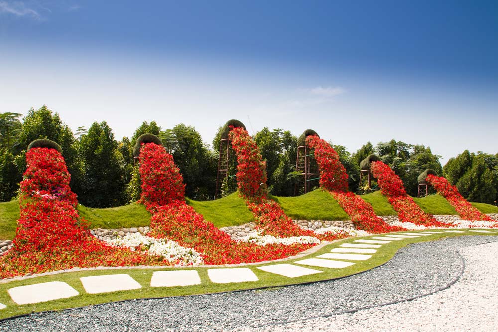 Spilled Flower Pot Waterfalls #garden #decorhomeideas