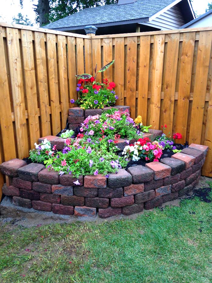 Brick Flower Bed In Garden Corner #garden #corner #decorhomeideas