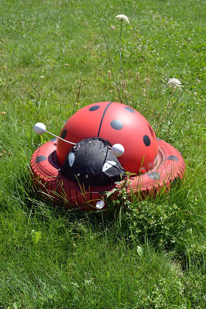 Ladybug Old Tire Garden Decor#garden #oldtires #decorhomeideas