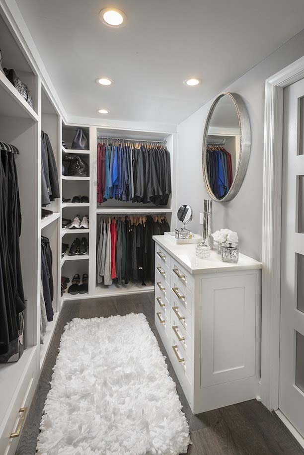 Master Bathroom Walk In Closet #closet #storage #decorhomeideas