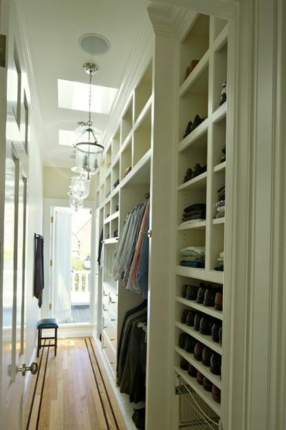 Narrow Walk In Closet Design #closet #storage #decorhomeideas