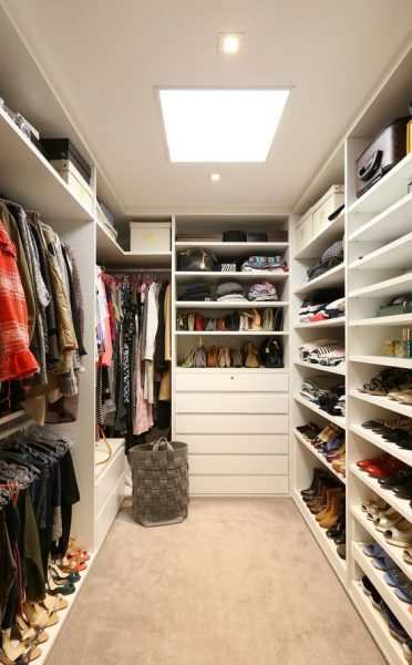 Neat Storage Idea Walk In Closet #closet #storage #decorhomeideas