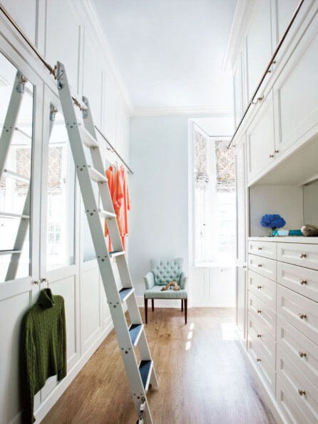 Small Narrow Walk In Closet #closet #storage #decorhomeideas