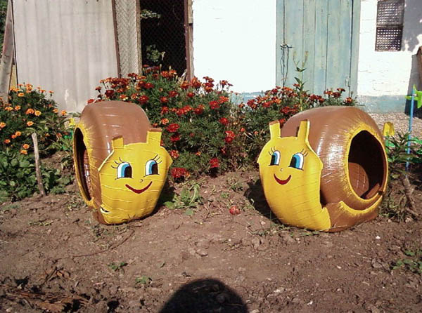 Snails From Old Tires #garden #oldtires #decorhomeideas